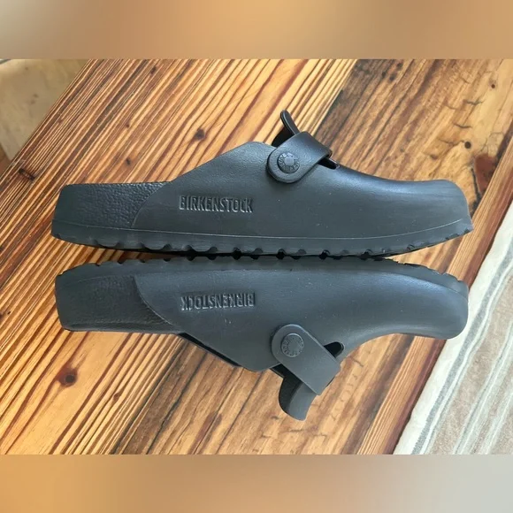 Birkenstock Classic Black Clogs - Picture 2 of 4